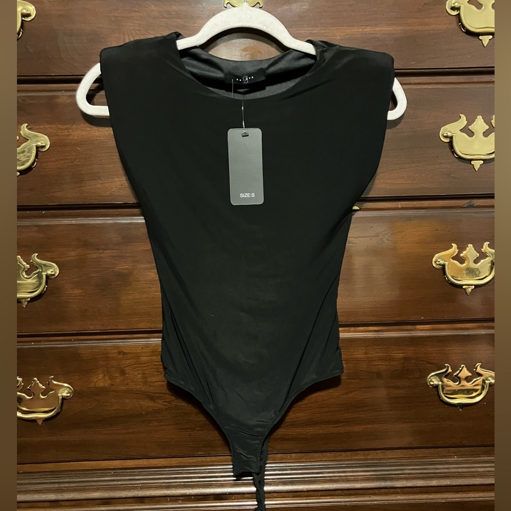 2 Saints Bodysuit With Shoulder Pads Sleeveless size small